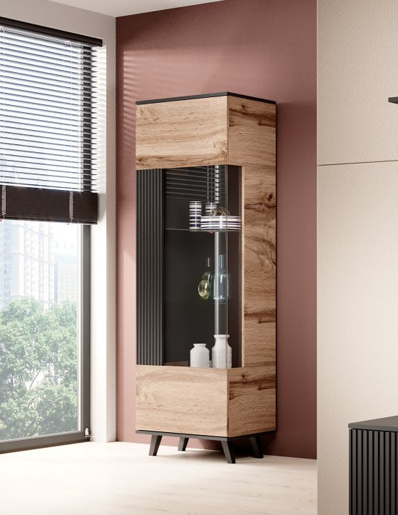 Witryna RANDOM dąb Wotan i czarny – widok z boku, przeszklone drzwi, czarne nogi.