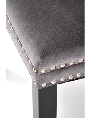 ALDA Krzesło Popielate Pikowane Velvet | Drewno, Złote Ćwieki na Bokach