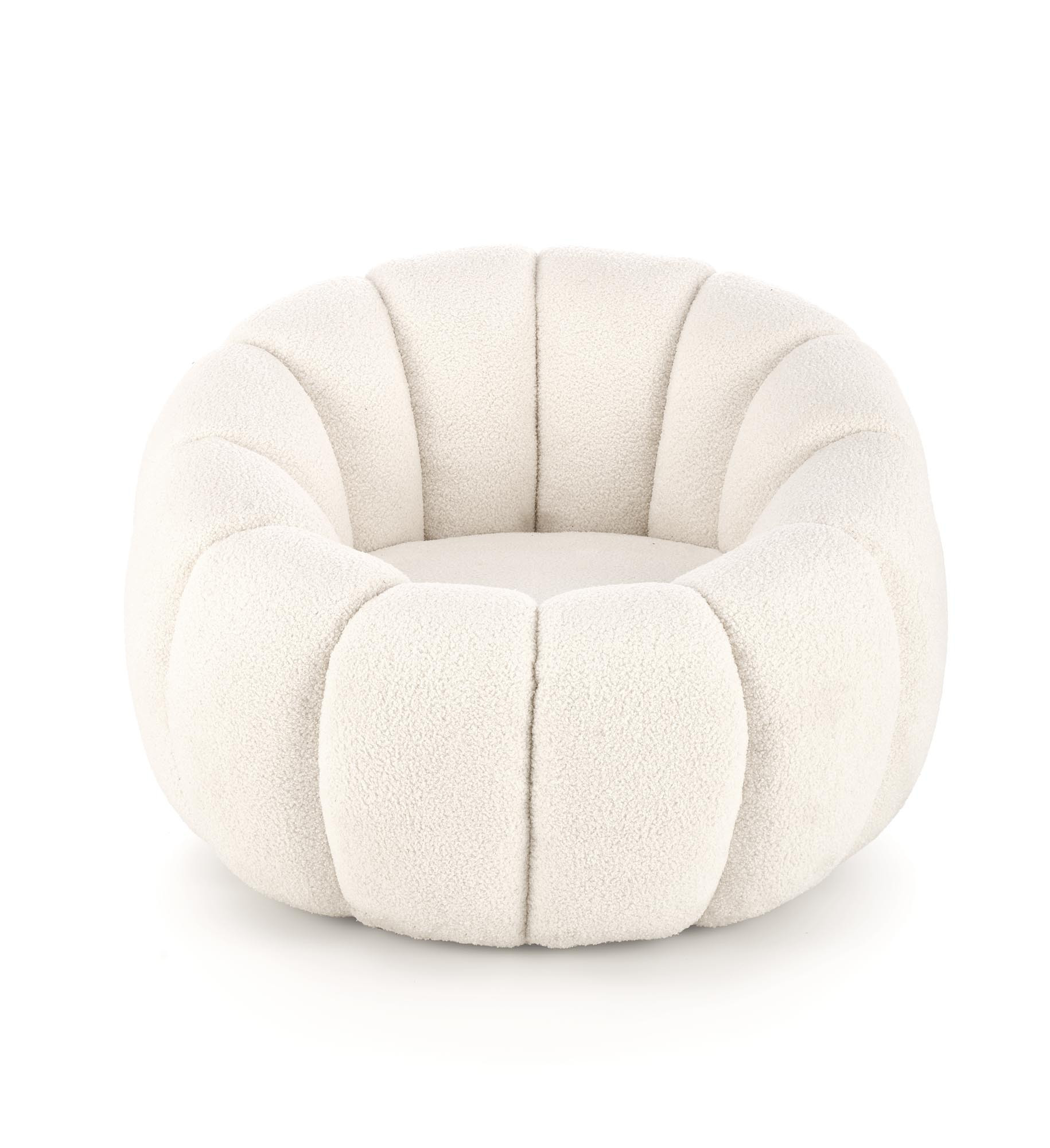 Kremowy fotel wypoczynkowy GASPAR z tkaniny boucle – widok z przodu.