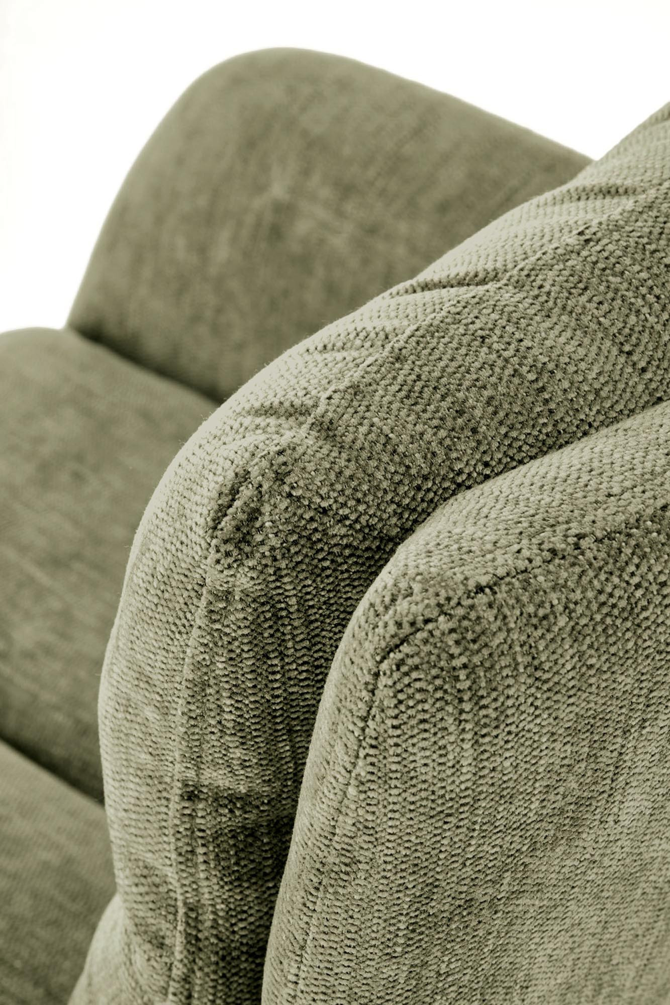 Zbliżenie na oliwkowe, teksturowane obicie krzesła K495.