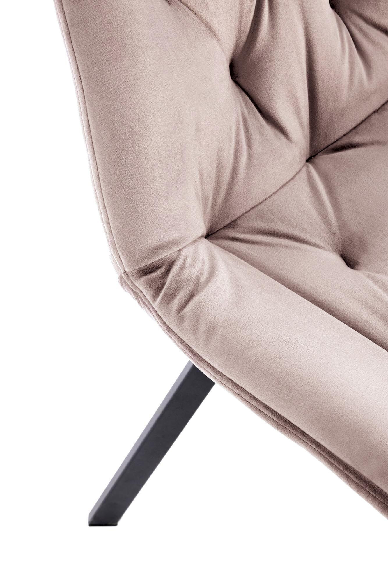 Zbliżenie na pikowane beżowe siedzisko krzesła K519 z velvetu na czarnych nogach.